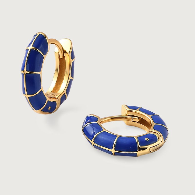Taffy Enamel Twister Huggie Hoops