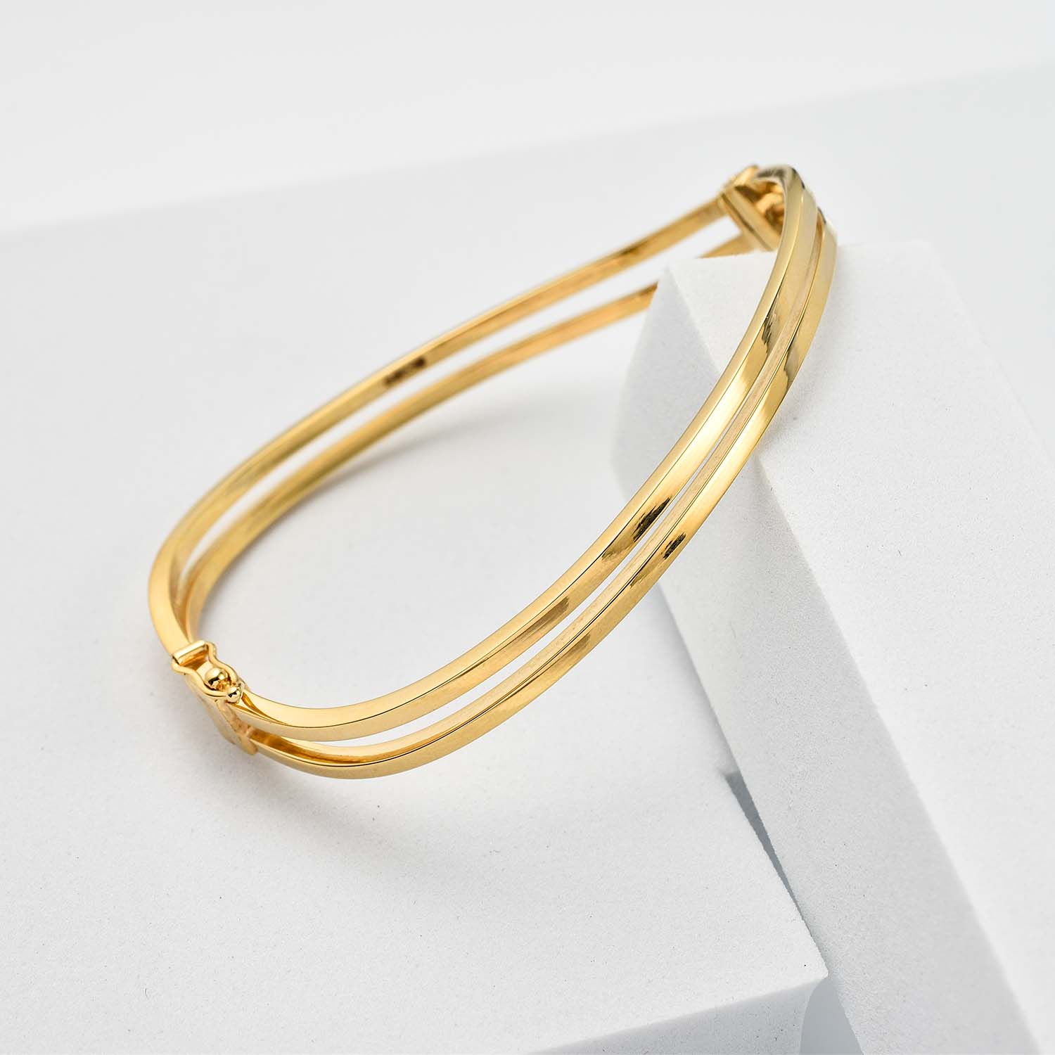 Serpentine Grace Necklace + Ouro Double Bar Bangle in 9K Gold