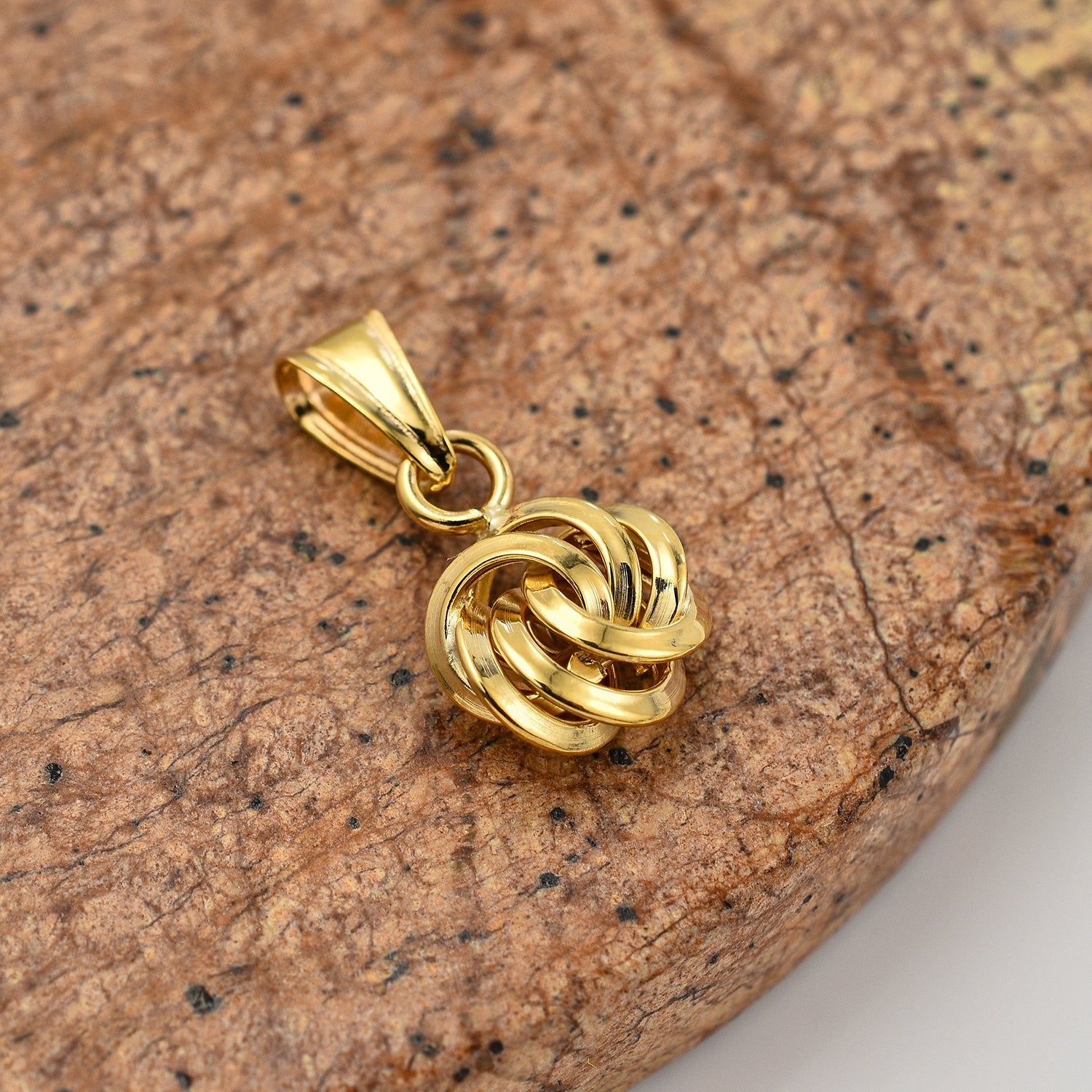 9k Yellow Gold Rose Petals Stud Earrings + Rose Petals Pendant in 9K Gold