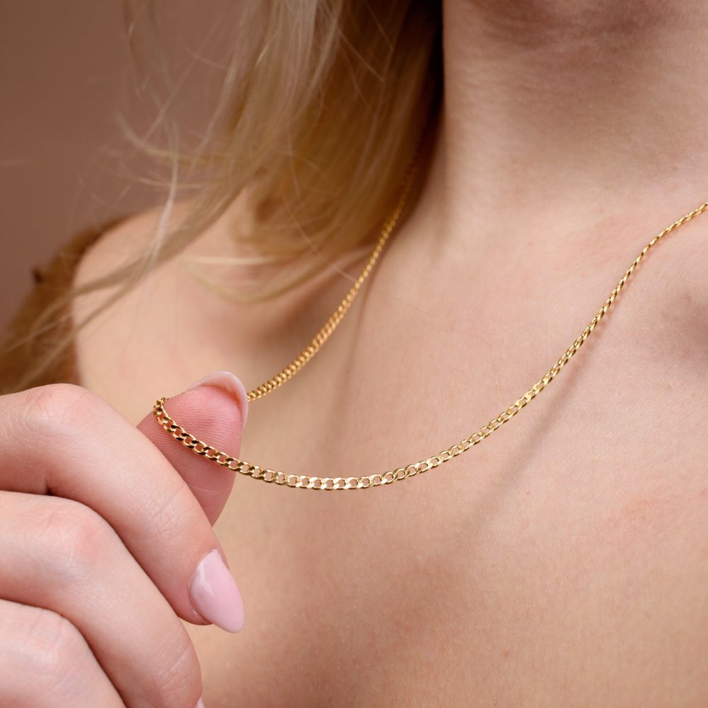 Diamond Cut Curb Link 9K Gold Chain + Rose Petals Pendant in 9K Gold