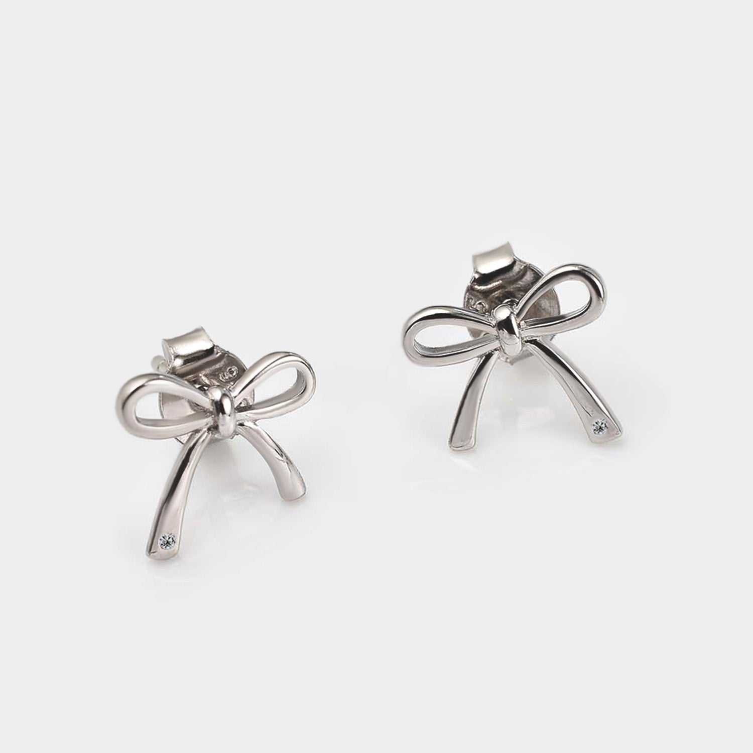 Essential Sweet Diamond Bow Studs