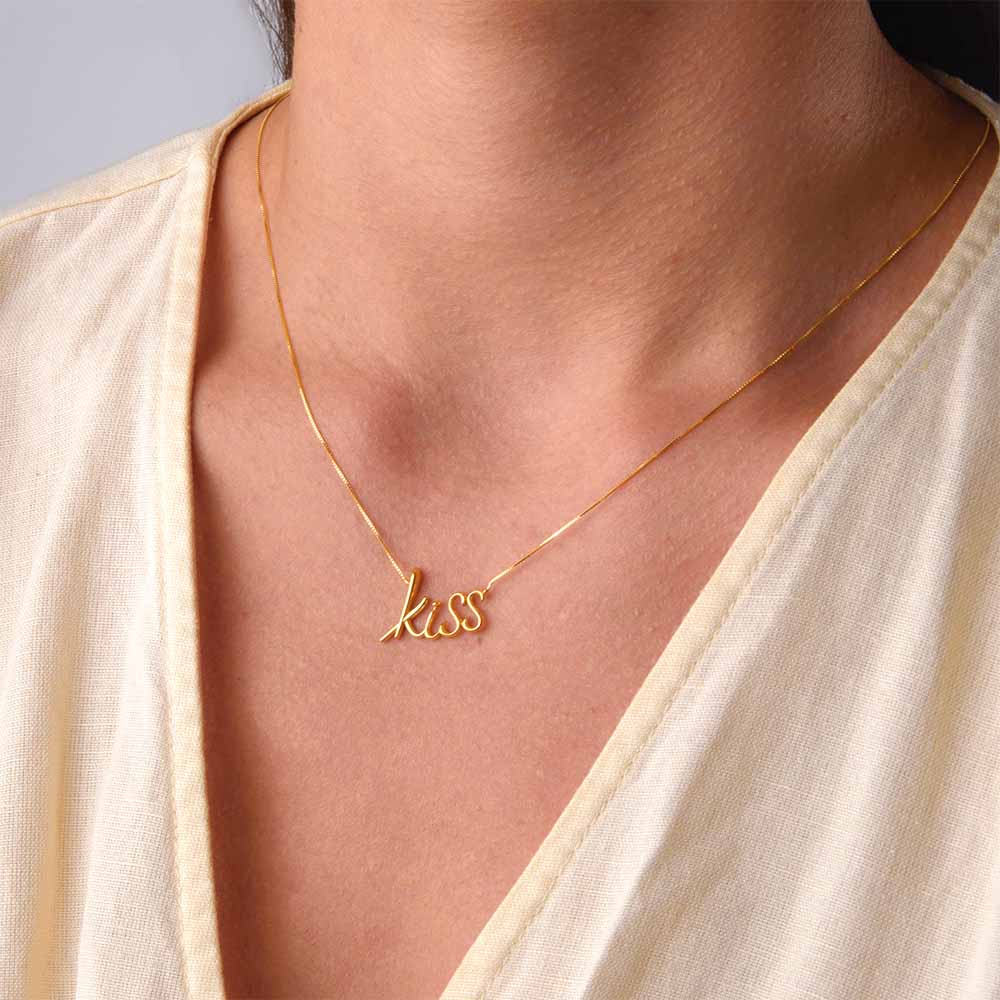 9K Gold Kiss Necklace,7824161