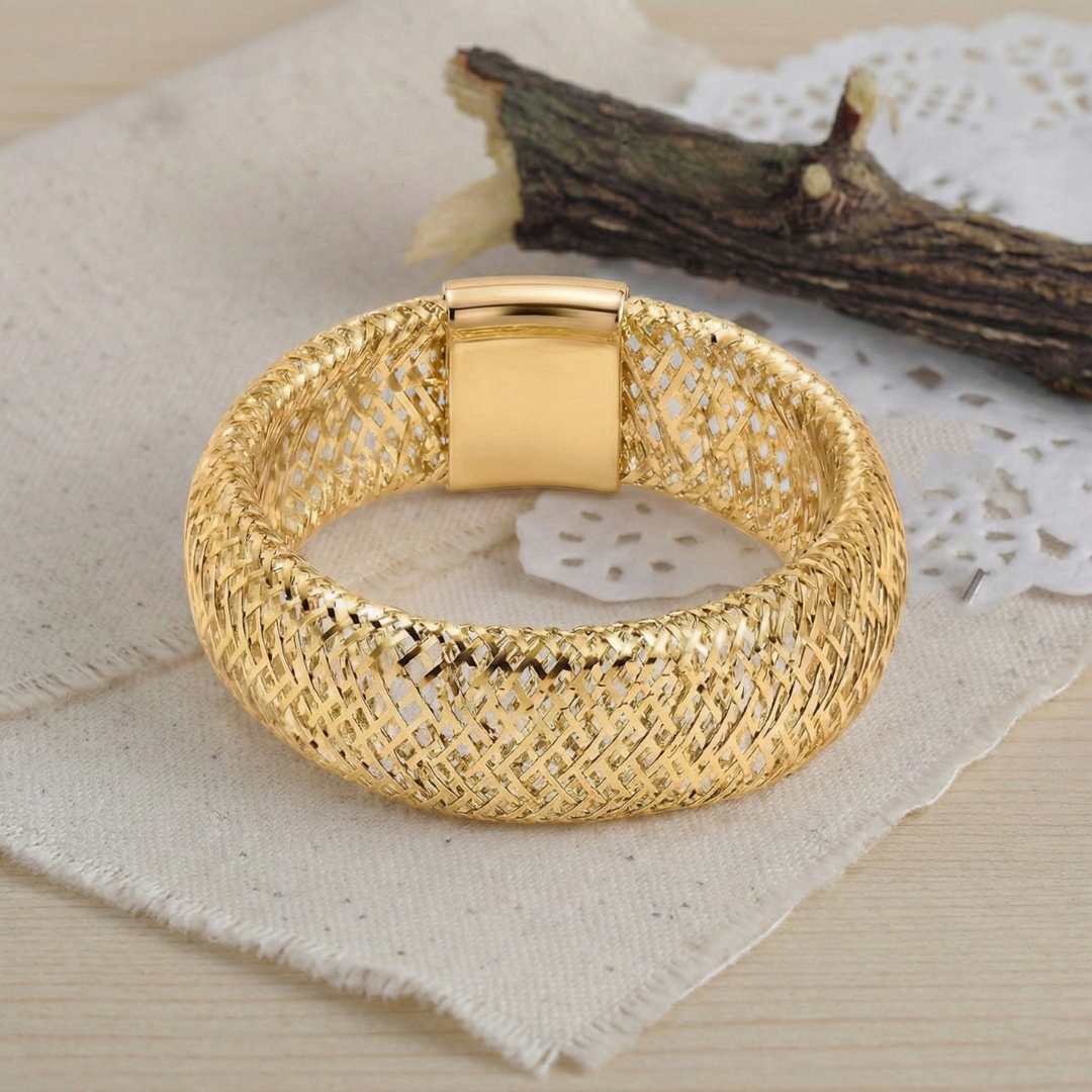 Horizon Mesh Ring in 9K Gold