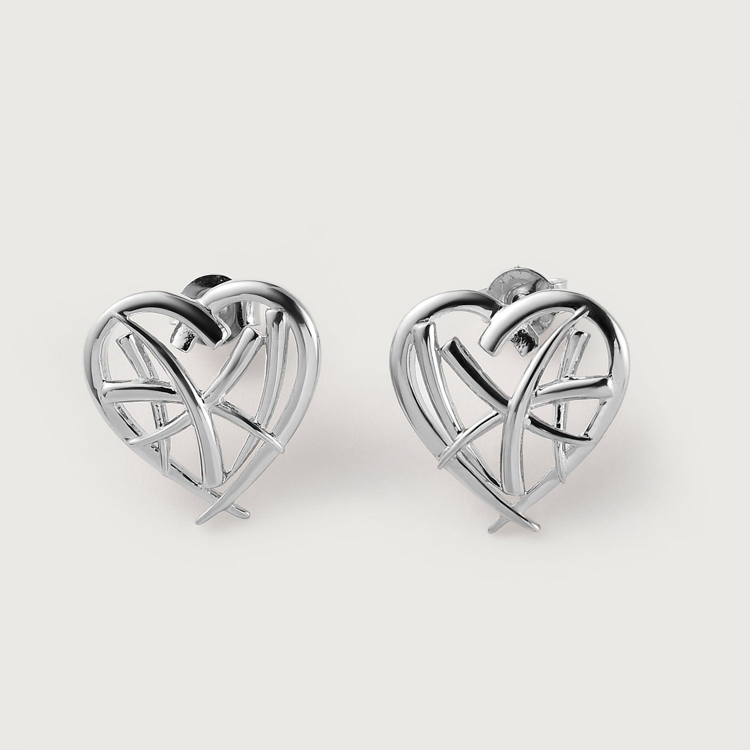 Molto Heart Strand Stud Earrings